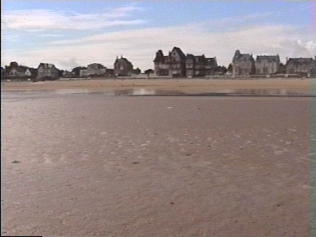 38 - LA PLAGE DE LION-SUR-MER 3.JPG